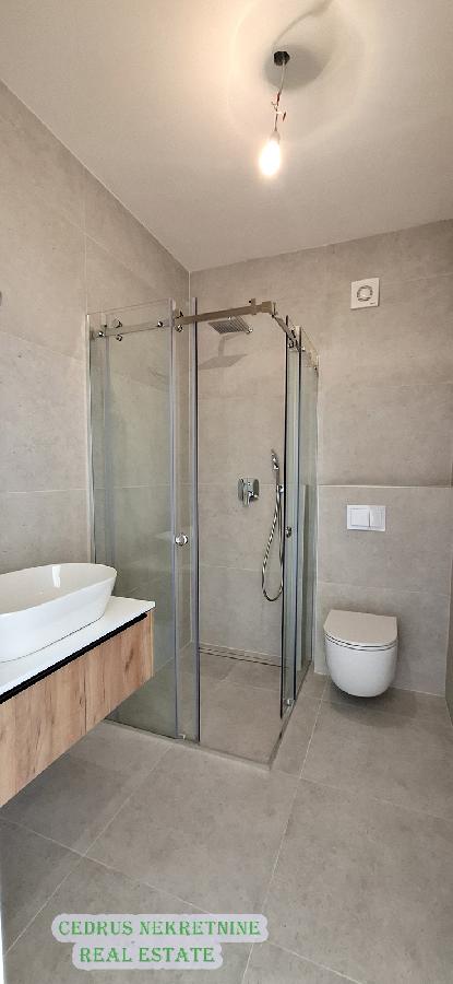 Istrien, Tar, wir verkaufen eine Maisonette-Wohnung in einem Neubau im ersten Stock und im zweiten Stock mit 3 Schlafzimmern. mit Stellplatz und Abstellraum - TAR-VABRIGA, Frata - Sika 9