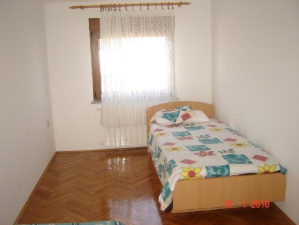 Umag Lovrečica, zu verkaufen eine Wohnung 69 m2, im Erdgeschoss, mit zwei Schlafzimmern, Garten, Parkplatz... 8