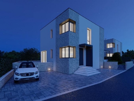 ISTRIA, zona Brtonigla/Verteneglio, vendiamo una villa moderna con tre camere da letto e piscina. ... 4