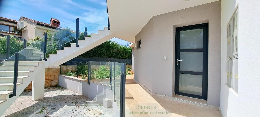 Umag, Savudrija, wir verkaufen Wohnungen in einem Neubau, mit zwei Schlafzimmern, Garage, Abstellraum.. - UMAG, Savudrija - Sika 4